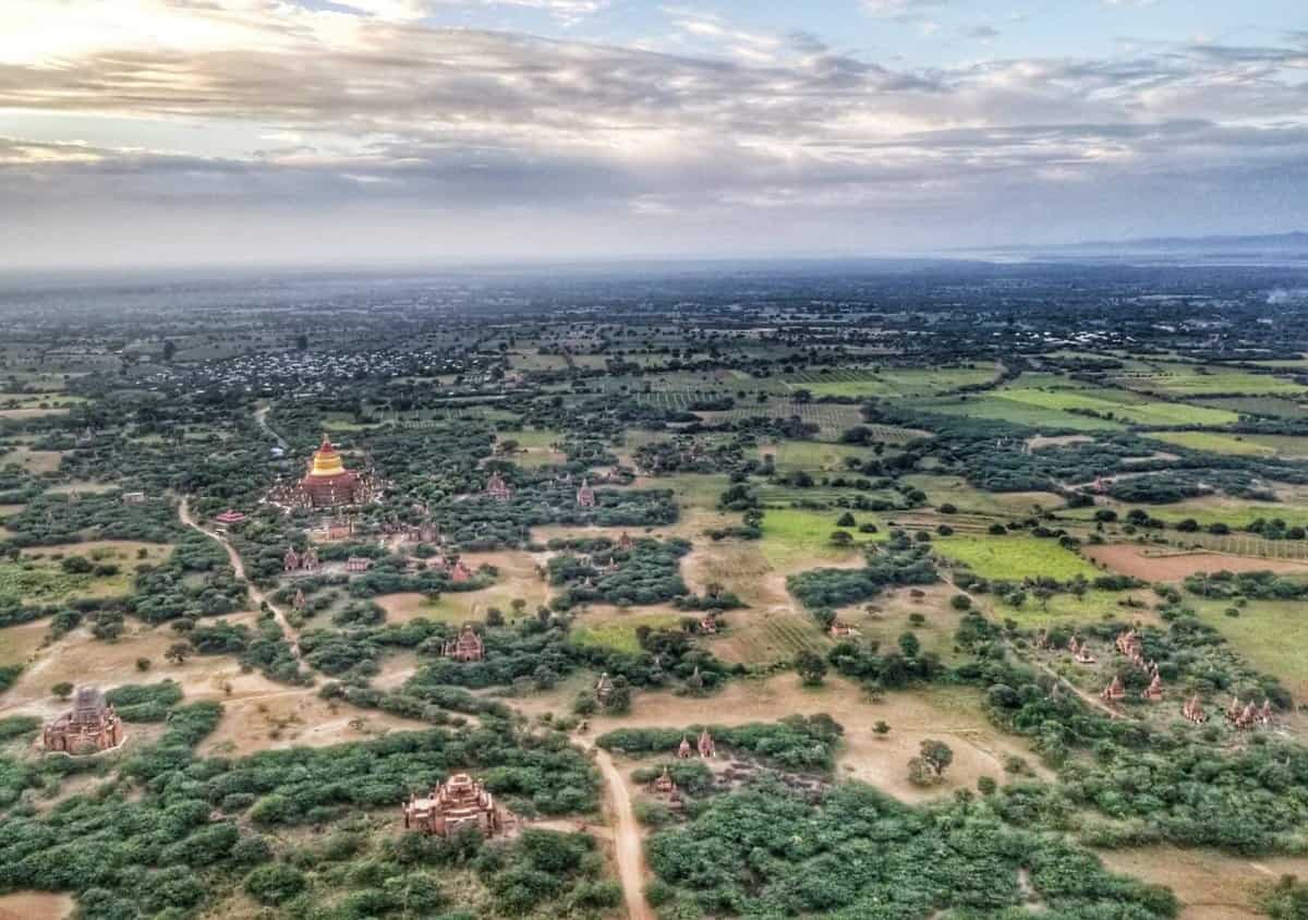 Bagan hot air balloon - view on ride Bagan hot air balloon - view on ride