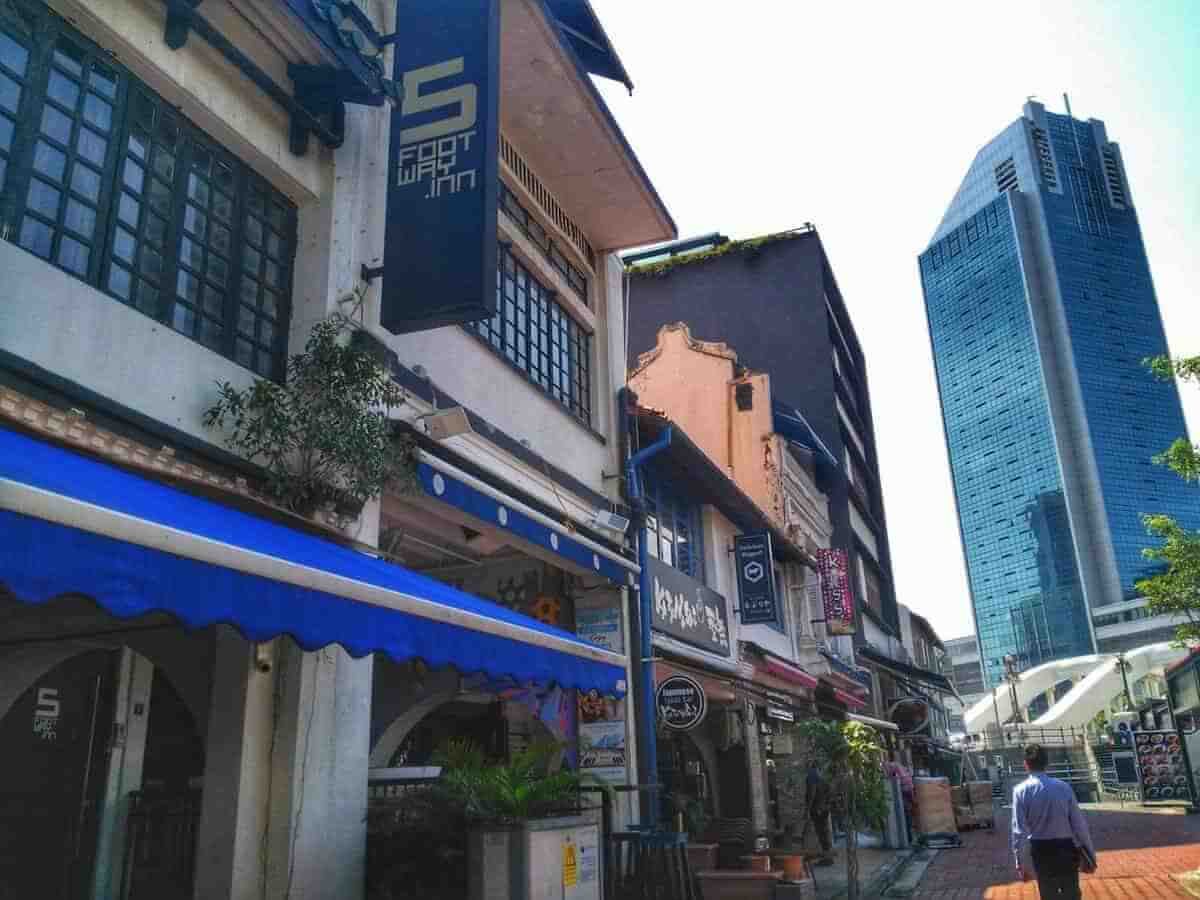 best area to stay in singapore - 5footwayinn boat quay 