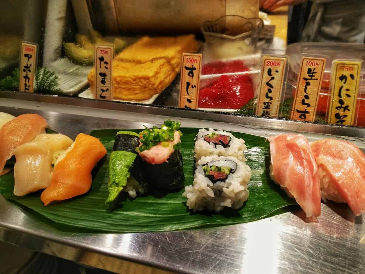 Tokyo itinerary 2 days - stand up sushi restaurant