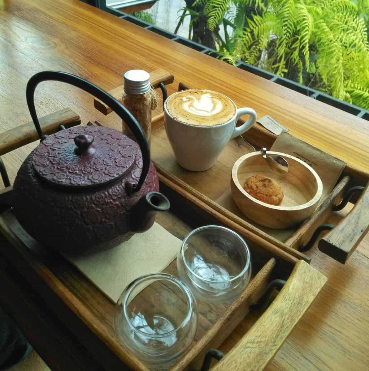 two weeks in Thailand - cafe