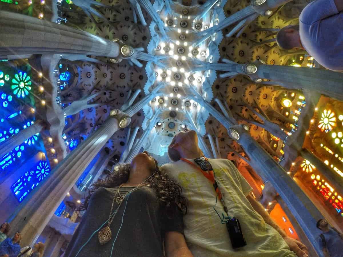  Barcelona itinerary 3 days - Sagrada Sagrada Família interior