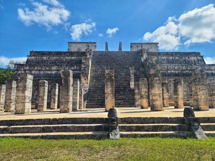 Mil Columnas structure at Chichén-Itzá