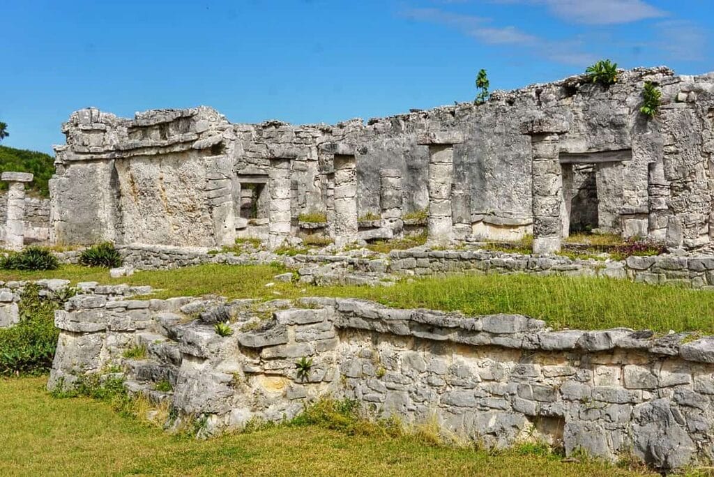 Tulum Ruins Vs Chichen Itza - How To Pick The Best Mayan Site To Visit 