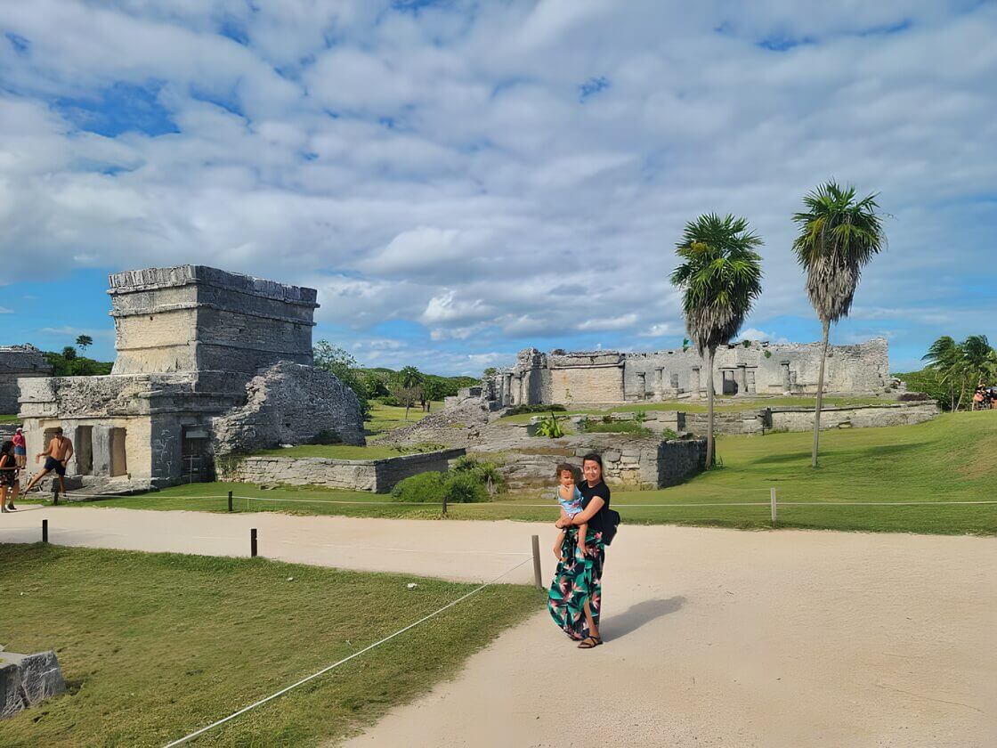 Tulum Mayan Ruins - Yucatan Riviera Maya Tulum Archeological Site