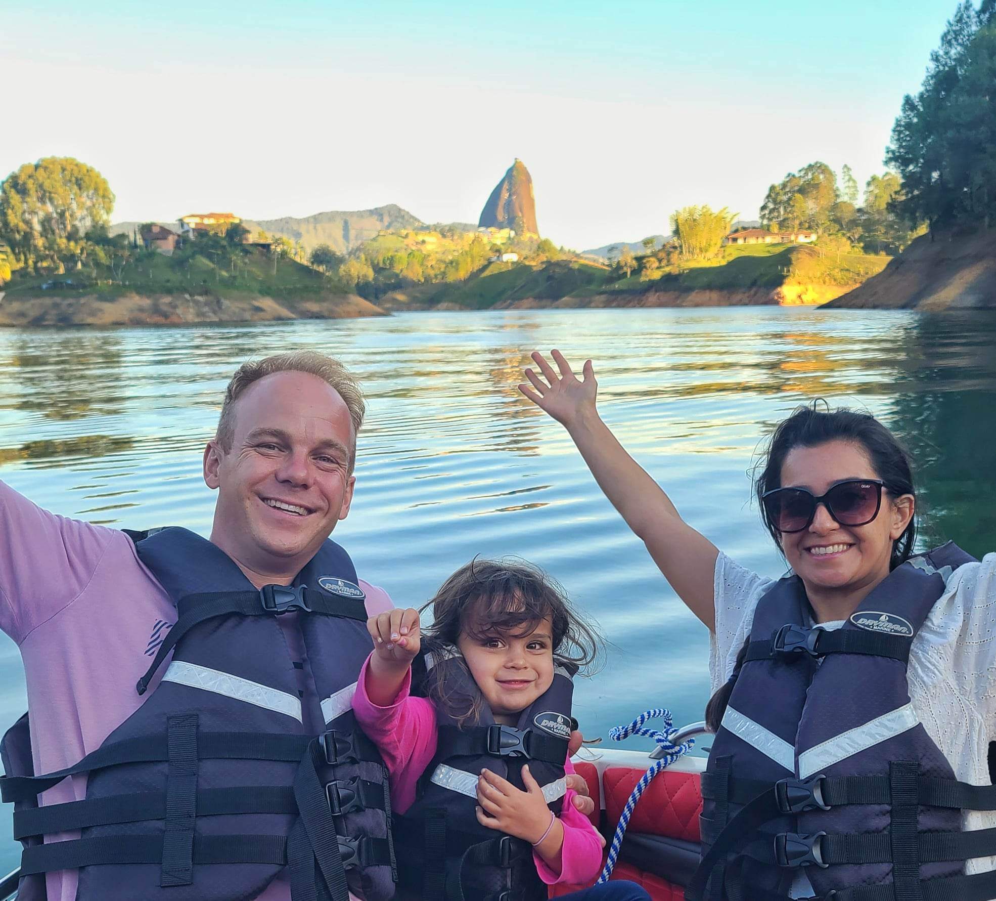 Colombia itinerary - Guatape Reservoir boat ride
